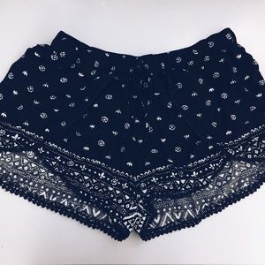 black and white flowy shorts